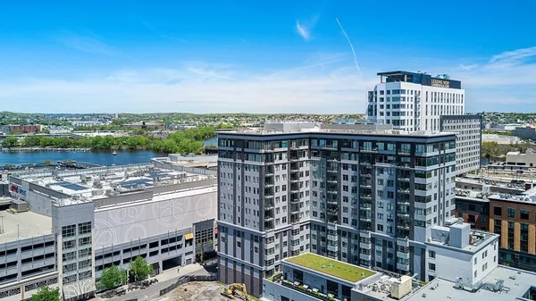 $4,000 | 375 Canal Street, Unit 906, Somerville, MA 02145