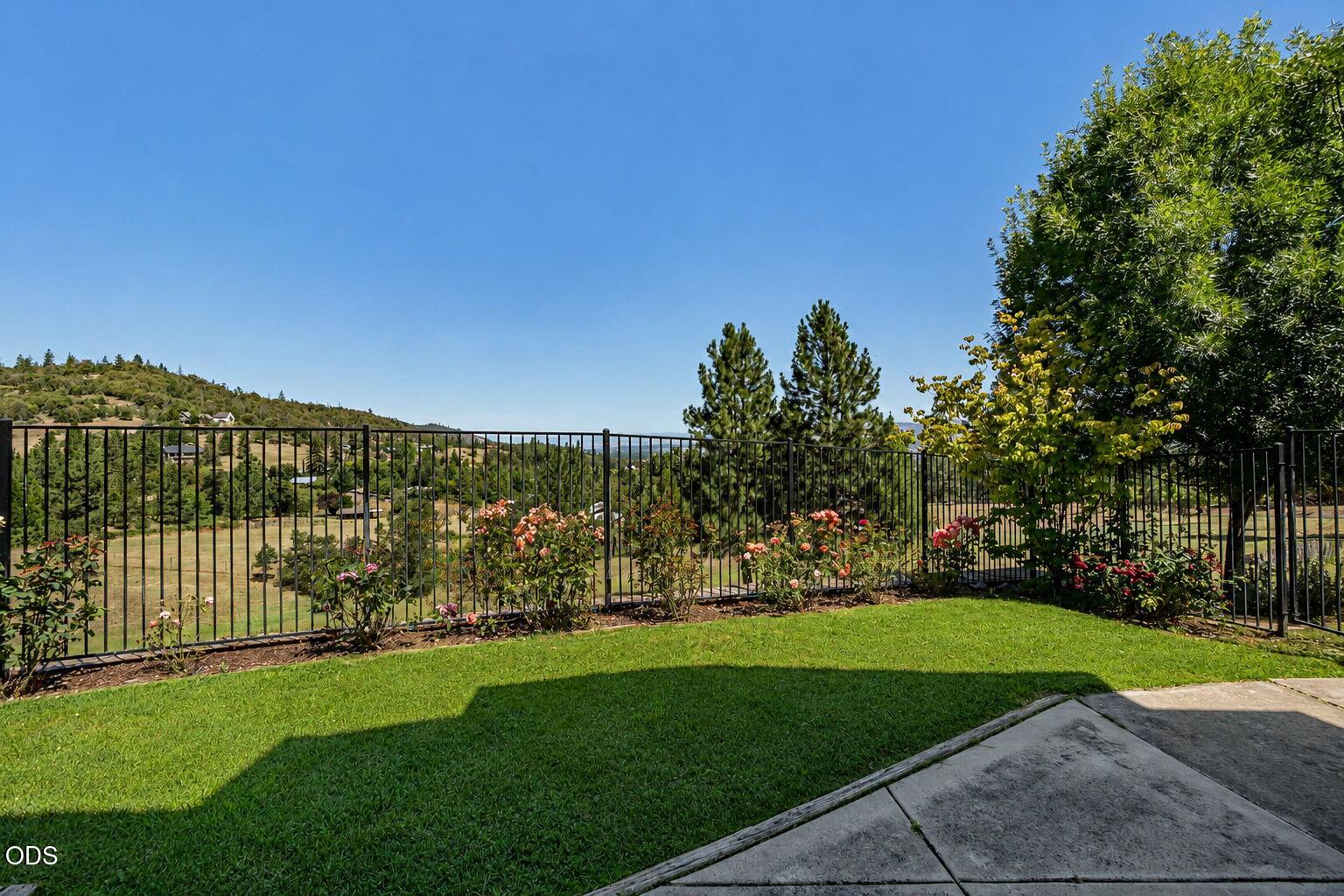 651 Holton Road Talent, OR 97540 - Photo 35 of 47