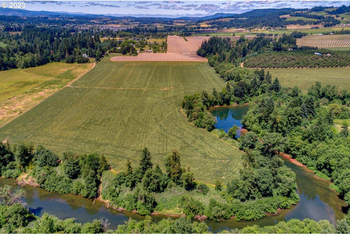 13750 Southeast Locks Loop Road Dayton, OR 97114 - Photo 11 of 30 Gallery Image 11