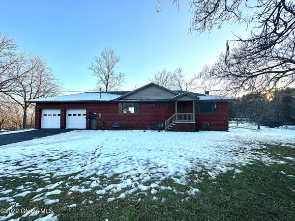 $299,000 | 27 Reservoir Road, New Baltimore, NY 12192