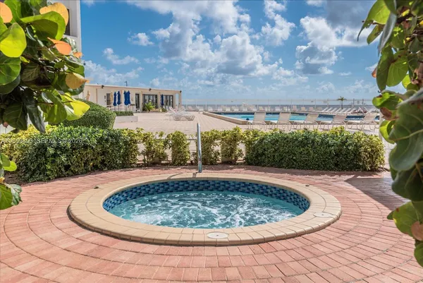 $3,500 | 3505 South Ocean Drive, Unit 1403, Hollywood, FL 33019