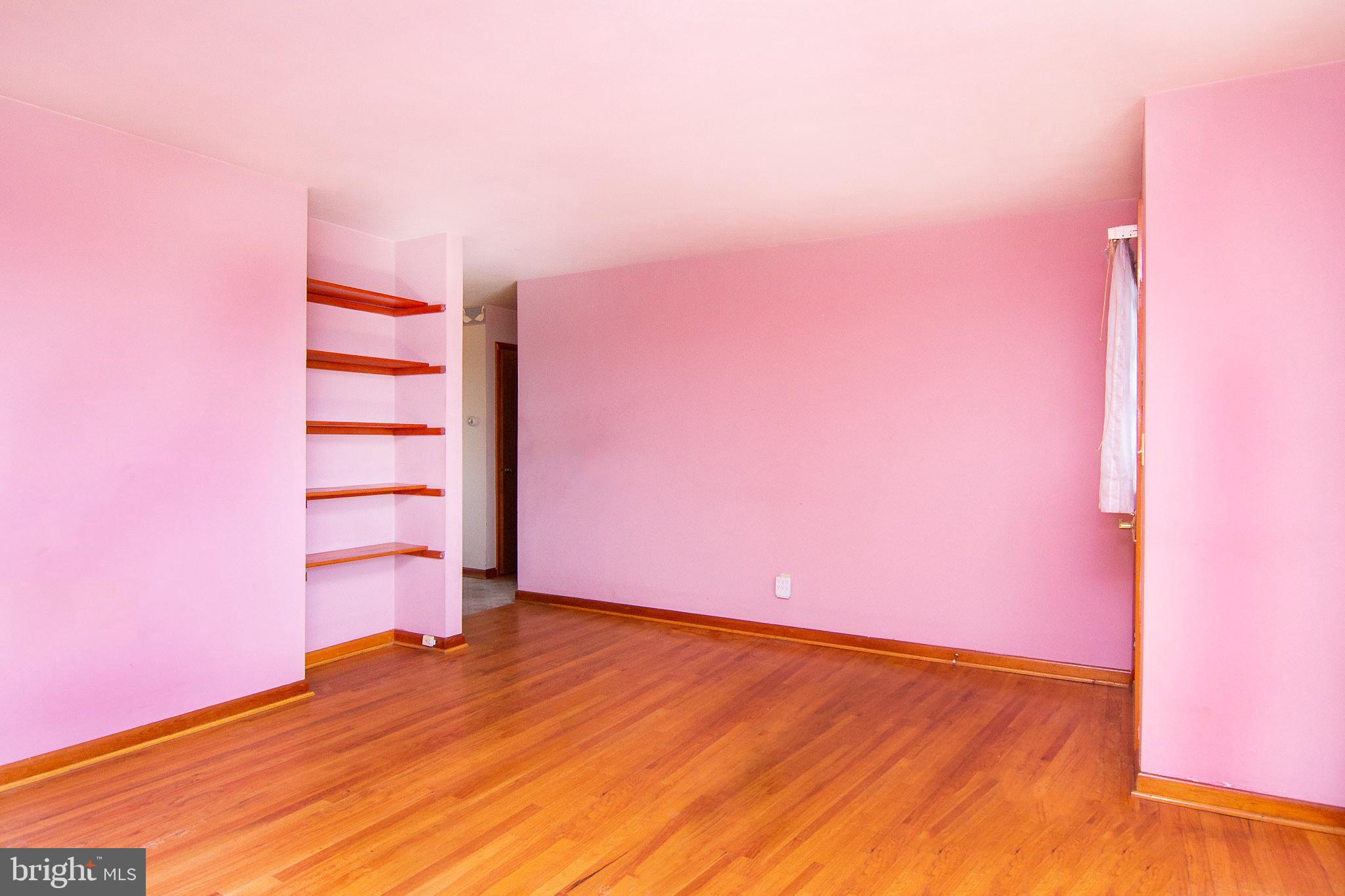 4208 Middleburg Road Union Bridge, MD 21791 - Photo 5 of 30 Living Room