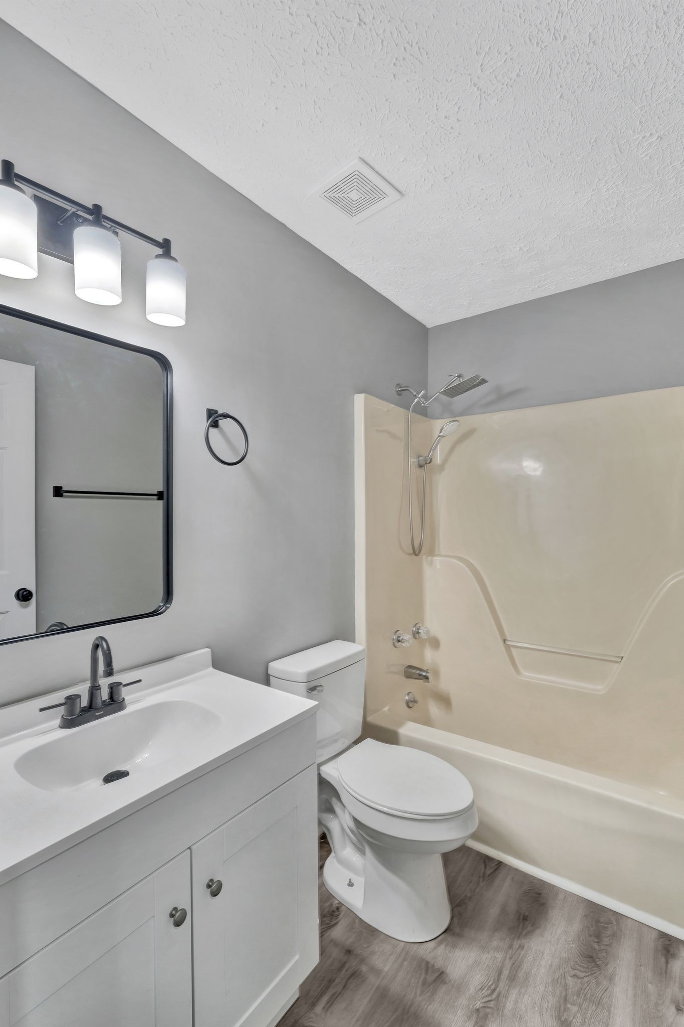 6109 Ebenezer Road Greenbrier, TN 37073 - Photo 19 of 35