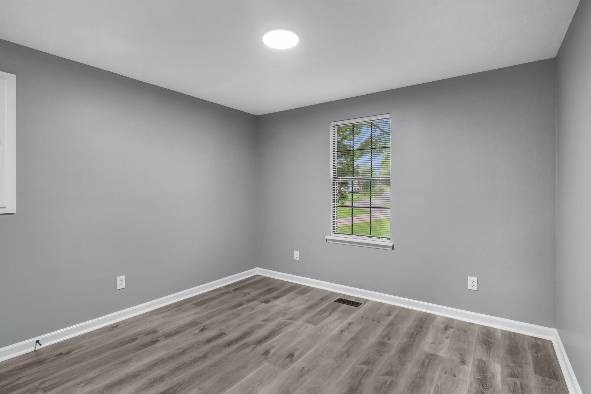 6109 Ebenezer Road Greenbrier, TN 37073 - Photo 20 of 35