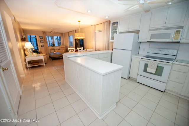 $2,750 | 230 Cape Shores Circle, Unit 17E, Cape Canaveral, FL 32920