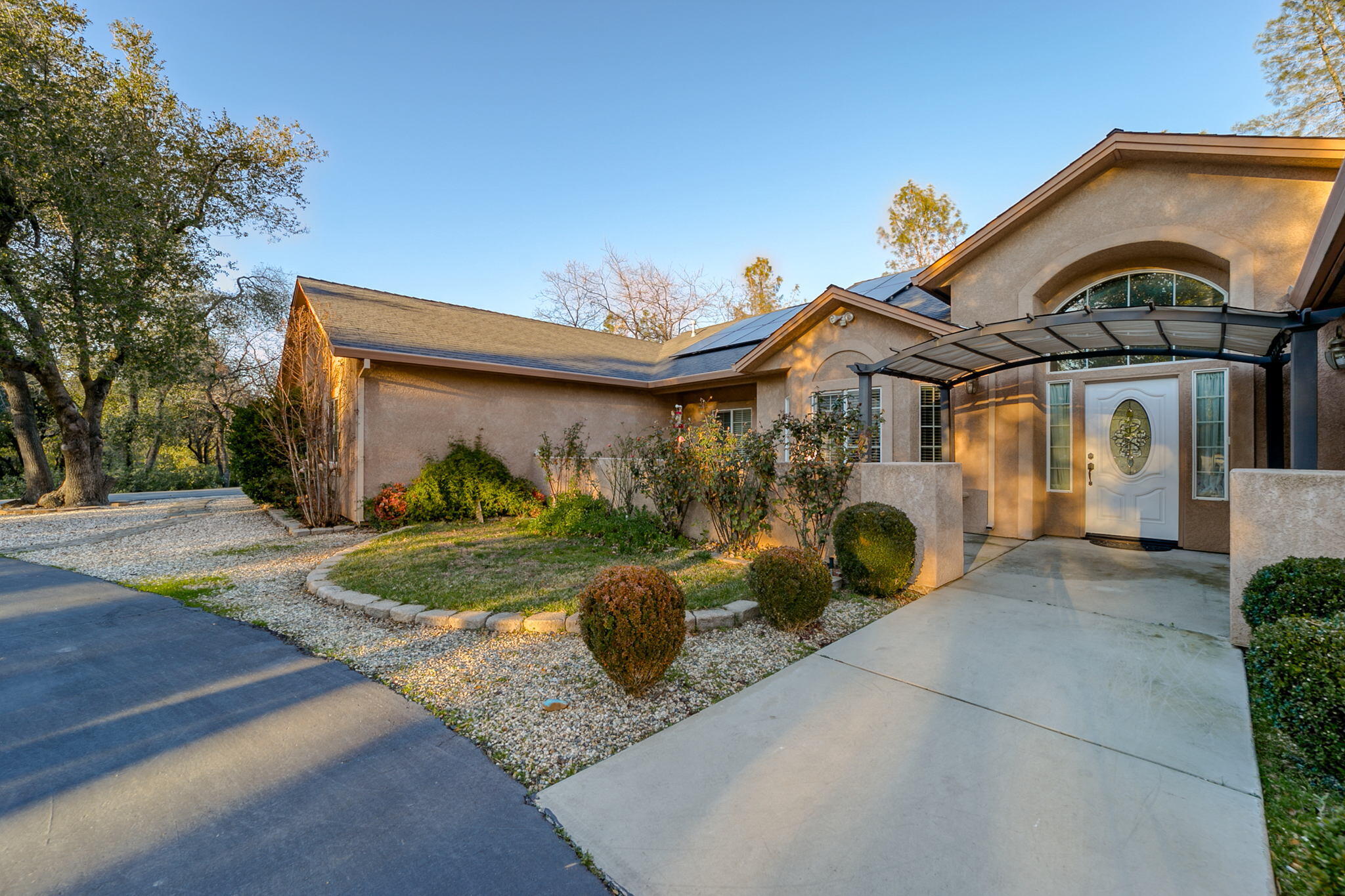 10370 White Star Road Redding, CA 96001 - Photo 1 of 35 10370 White Star