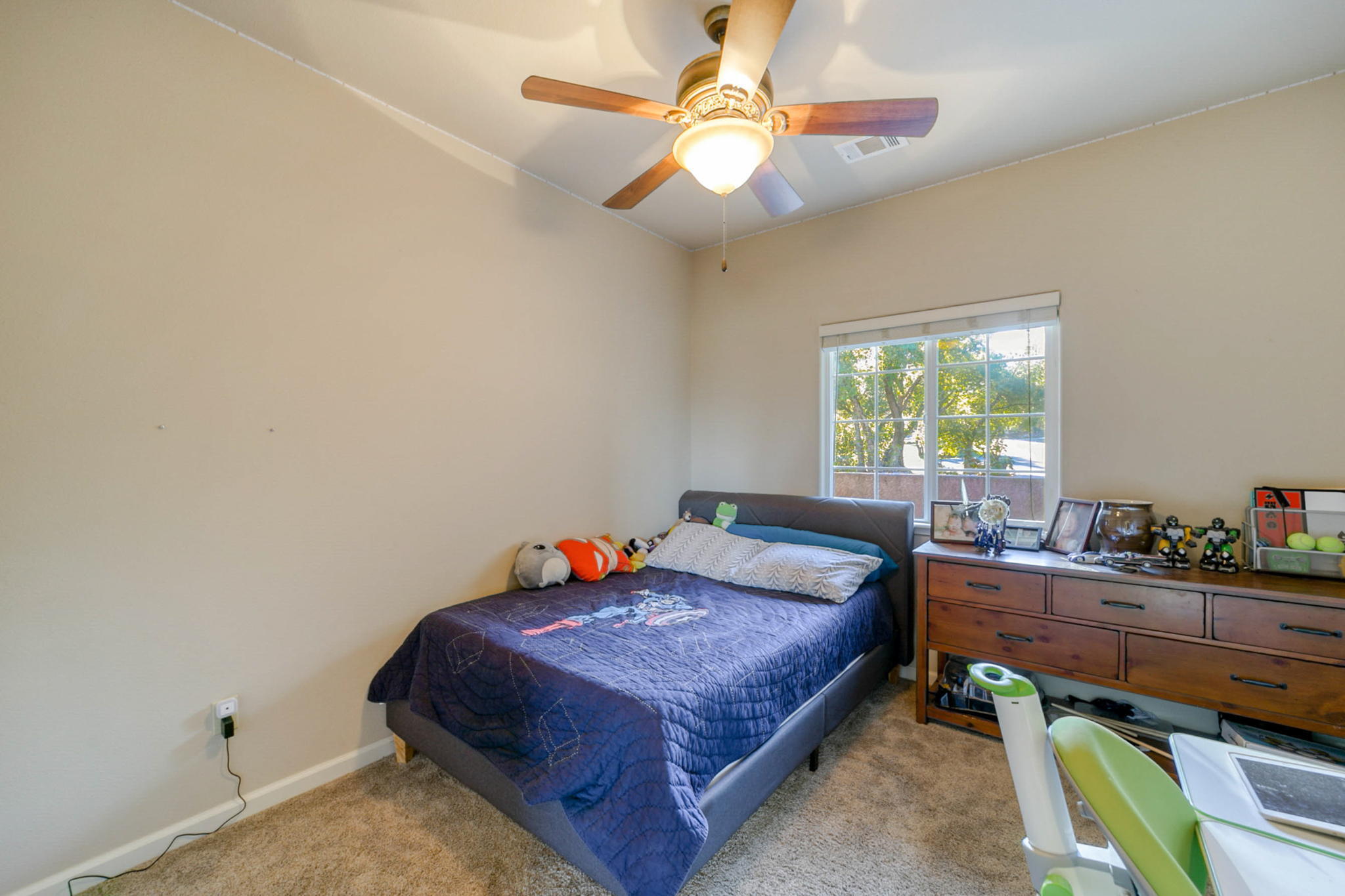 10370 White Star Road Redding, CA 96001 - Photo 15 of 35 bedroom #2