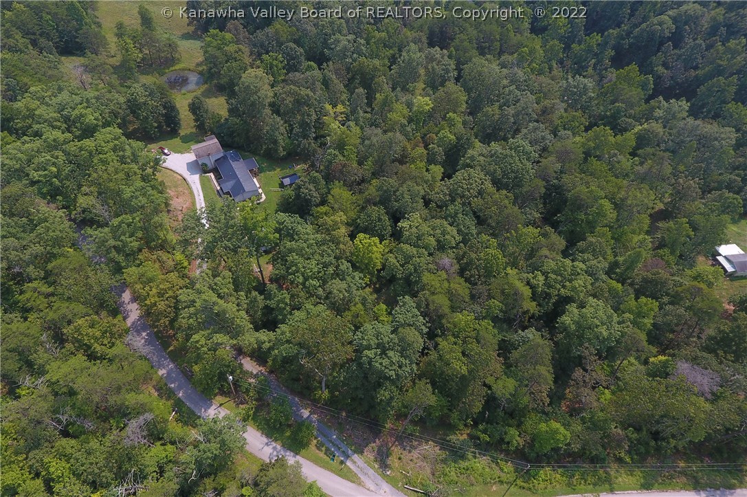20353 Derricks Creek Road Charleston, WV 25320 - Photo 8 of 41 Gallery Image 8