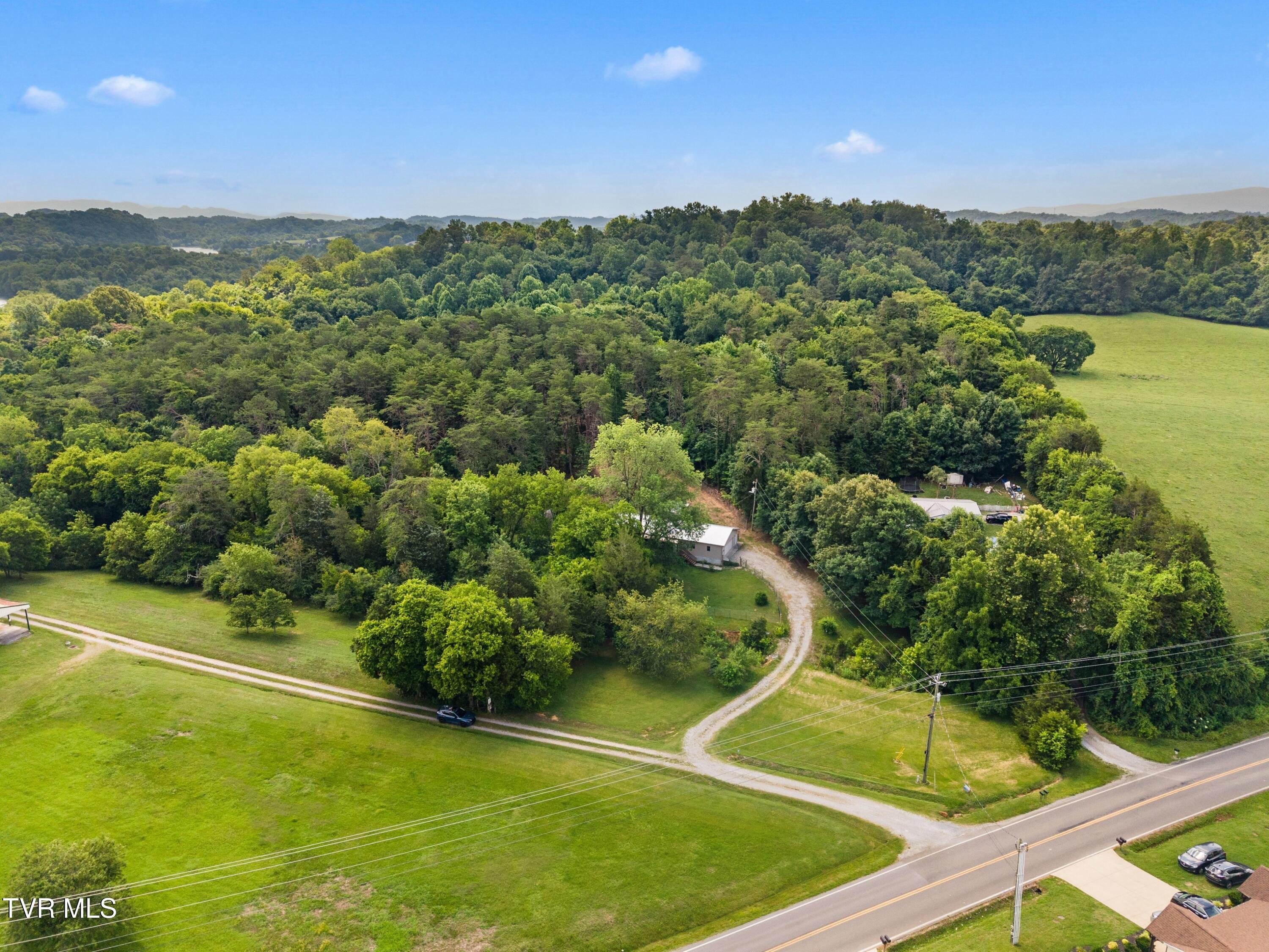 1689 McCleary Bend Road Sevierville, TN 37876 - Photo 34 of 42 014-1689McClearyBendRoad-Sevierville-TN-