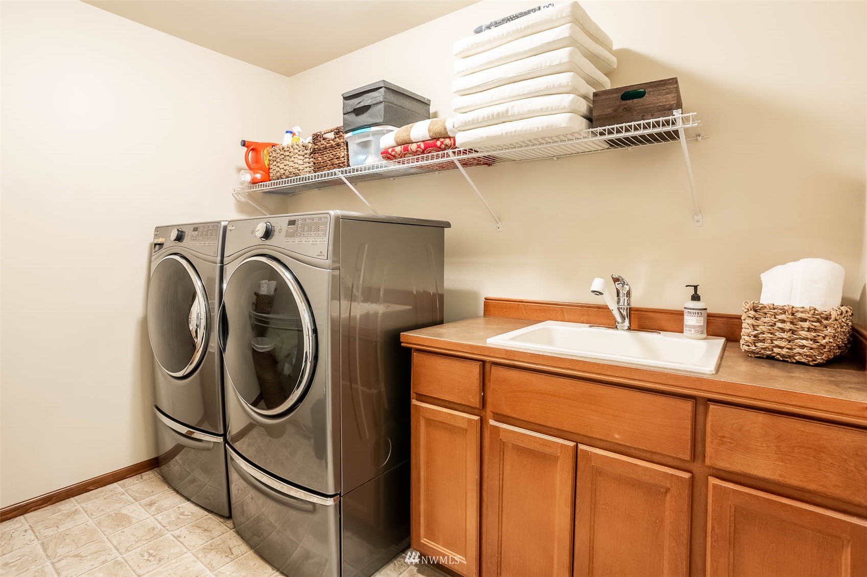 1903 240th Place Southeast Bothell, WA 98021 - Photo 21 of 36 a utility room with dryer and washer