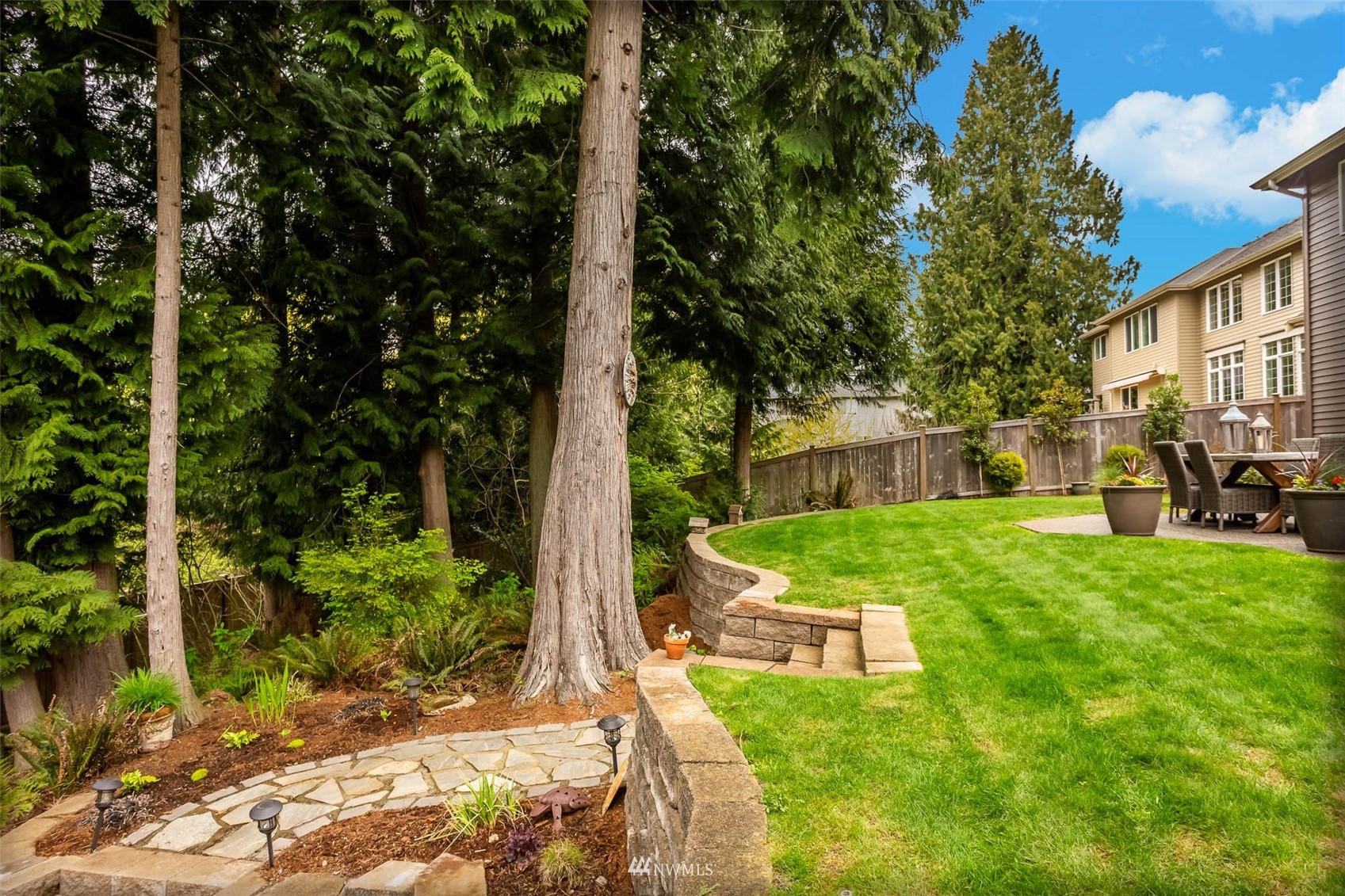 1903 240th Place Southeast Bothell, WA 98021 - Photo 34 of 36 a view of yard with green space