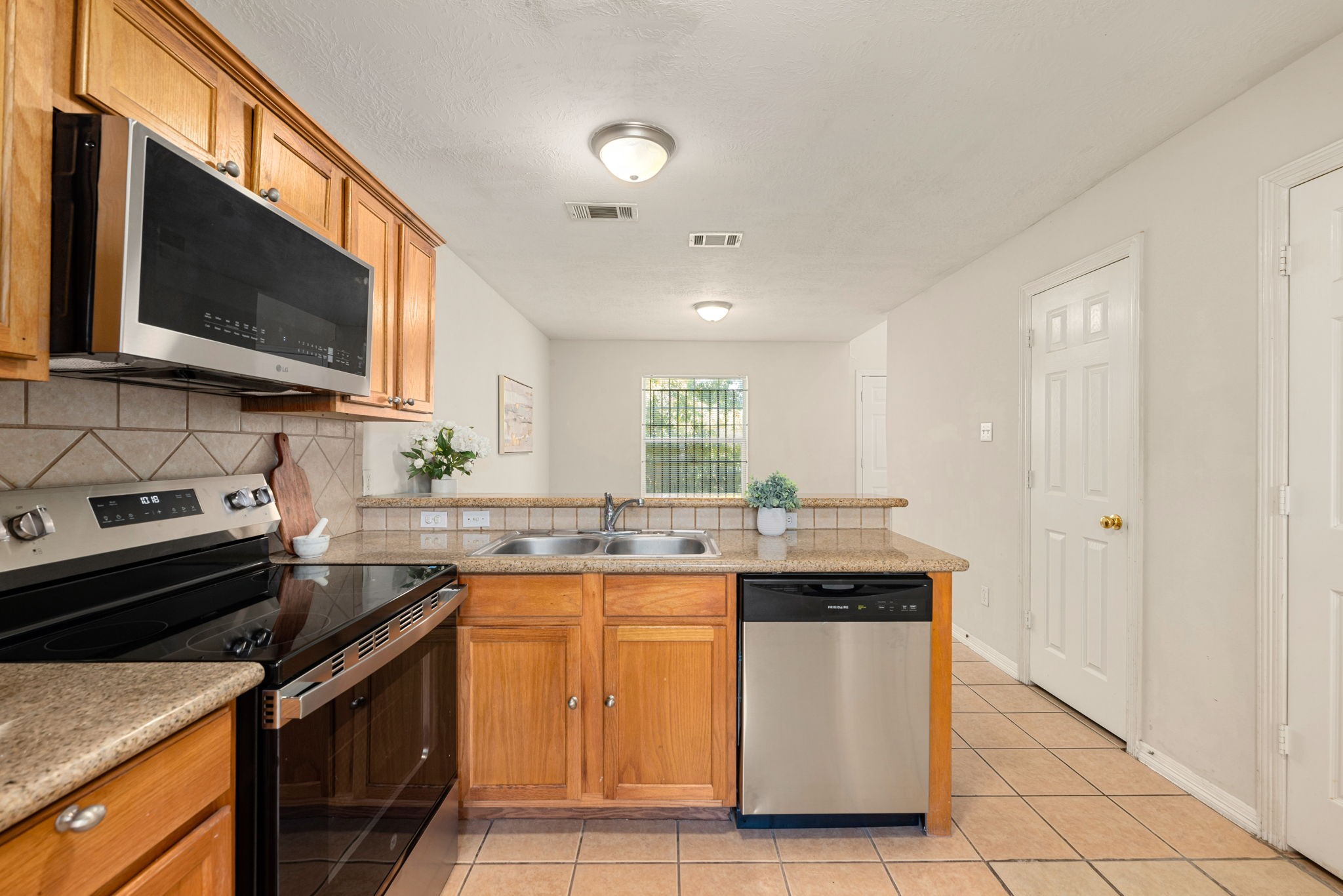 6418 England Street Houston, TX 77021 - Photo 10 of 31 Gallery Image 10