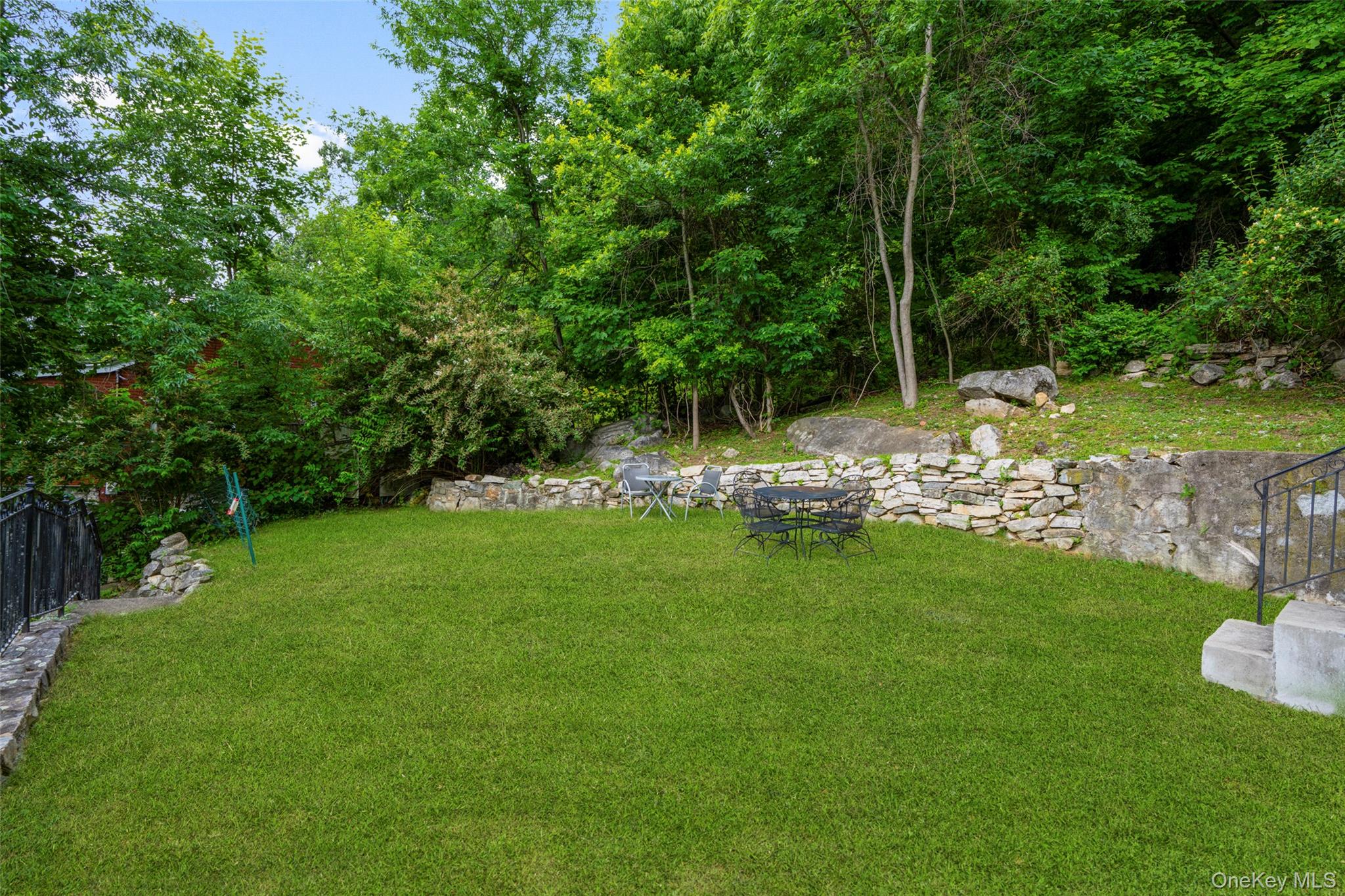 109 Tanglewylde Road Lake Peekskill, NY 10537 - Photo 32 of 35