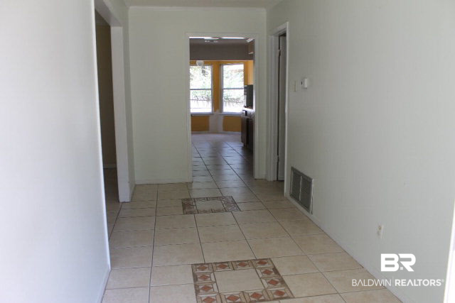 121 Donna Circle Daphne, AL 36526 - Photo 3 of 23