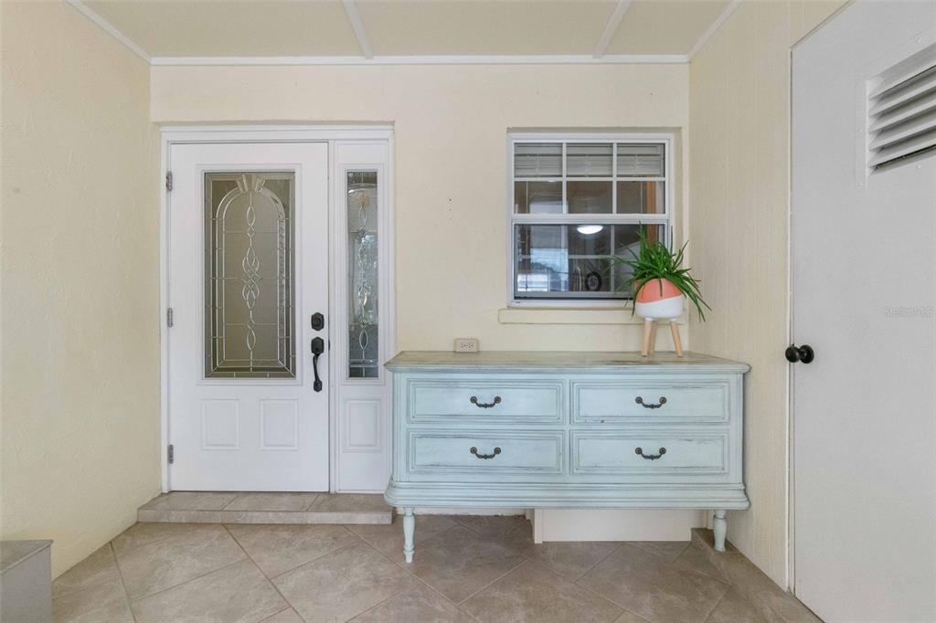 3533 Tree Line Court, Unit 13 Sarasota, FL 34231 - Photo 4 of 38