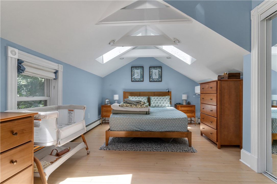 3 Sycamore Street Newport, RI 02840 - Photo 20 of 41