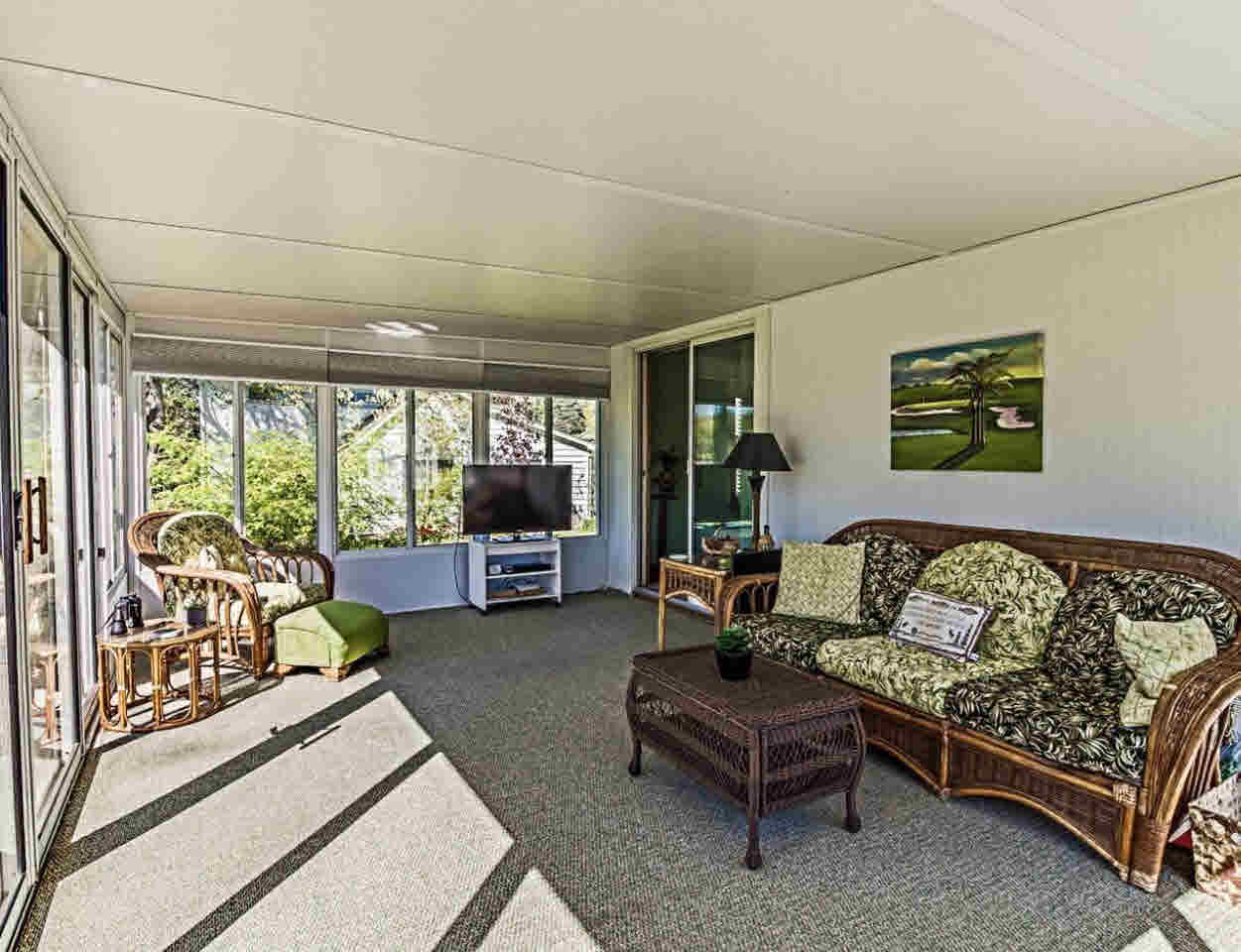 414 Riverside Drive Linden, MI 48451 - Photo 13 of 40 21291023-12.JPG