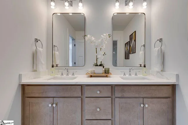 $599,900 | 33 Endel Street, Greenville, SC 29611