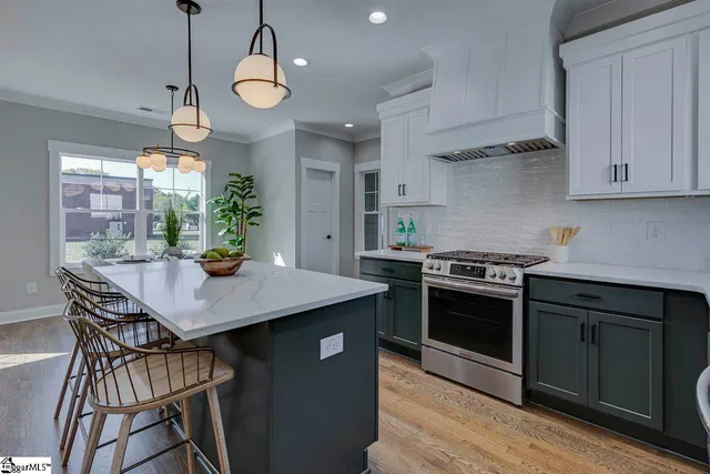 $599,900 | 33 Endel Street, Greenville, SC 29611