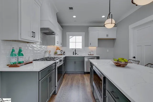 $599,900 | 33 Endel Street, Greenville, SC 29611