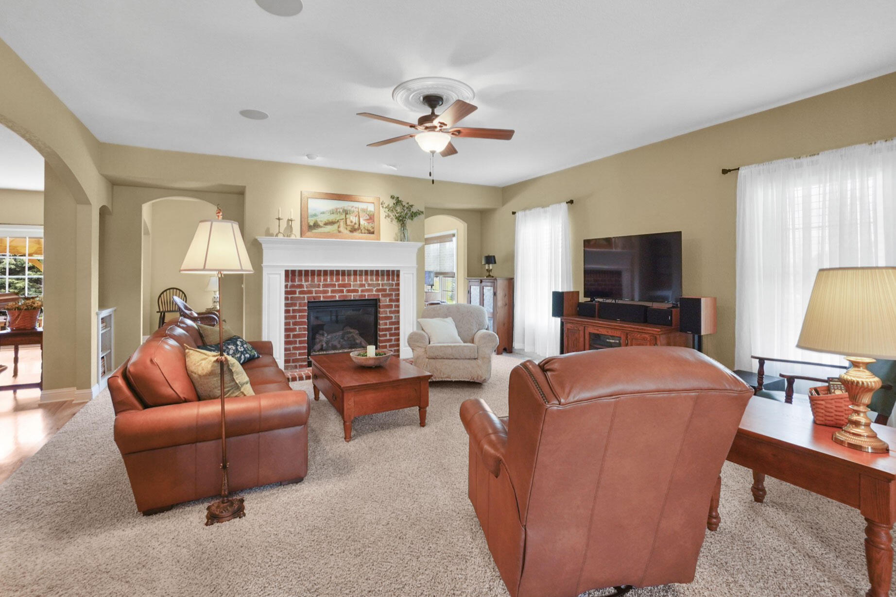 N75W24615 Overland Road Sussex, WI 53089 - Photo 8 of 44 Great Room
