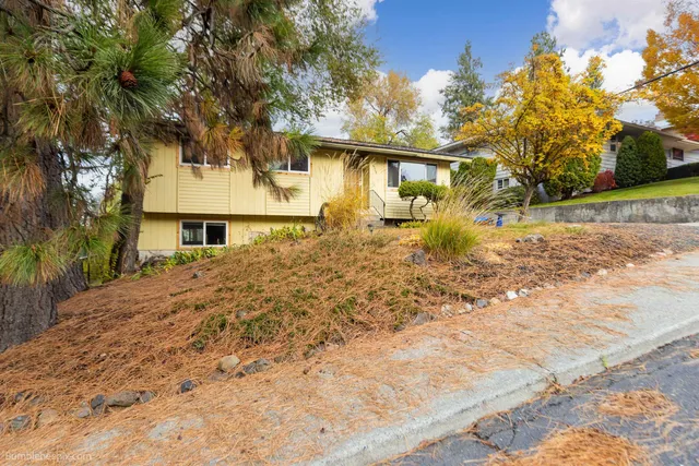 $349,999 | 3528 West Crown Place, Spokane, WA 99205