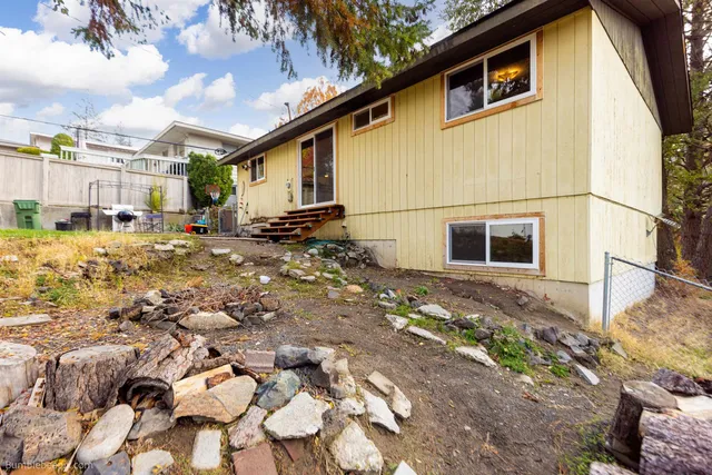 $349,999 | 3528 West Crown Place, Spokane, WA 99205