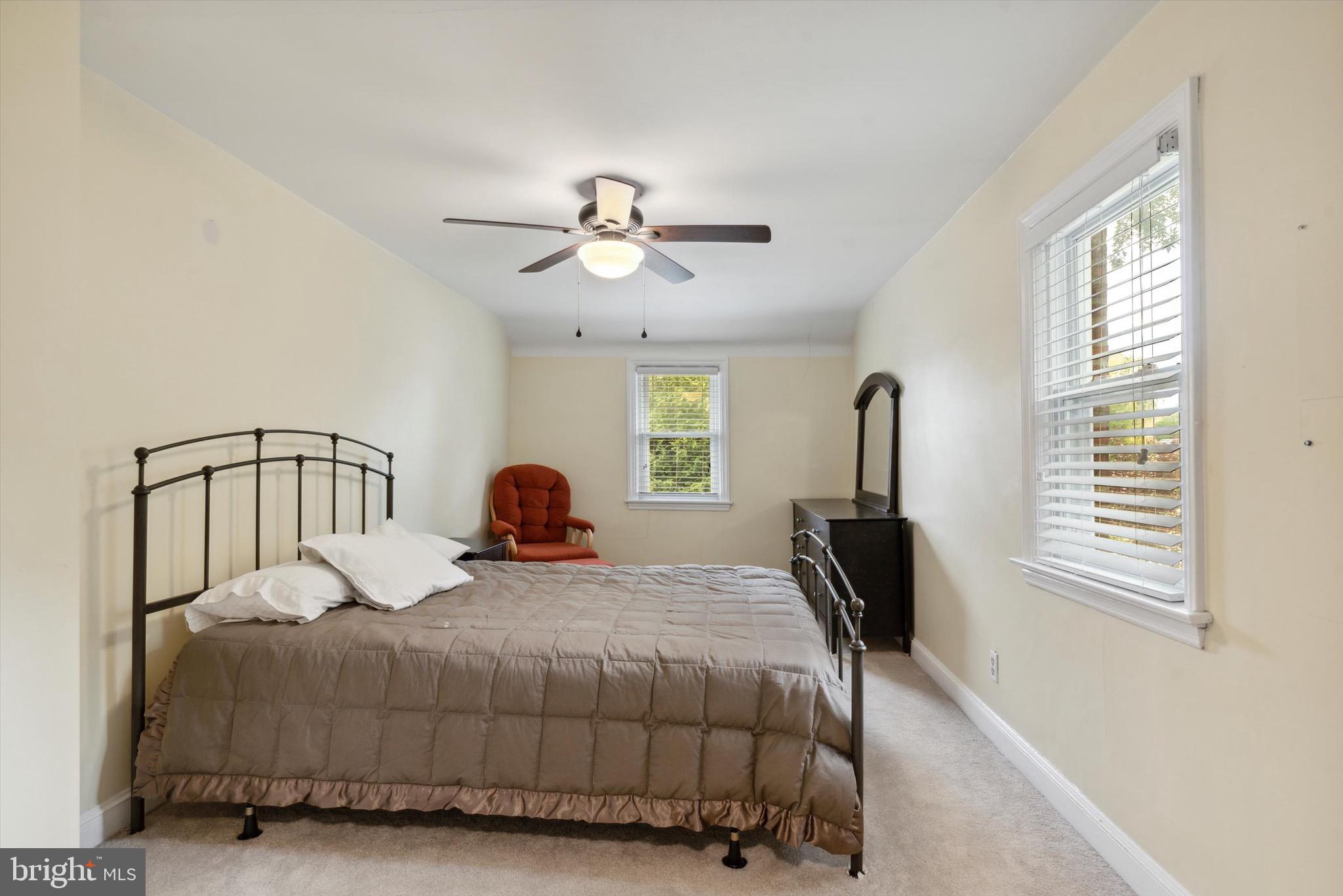 256 Friendship Road Drexel Hill, PA 19026 - Photo 16 of 25
