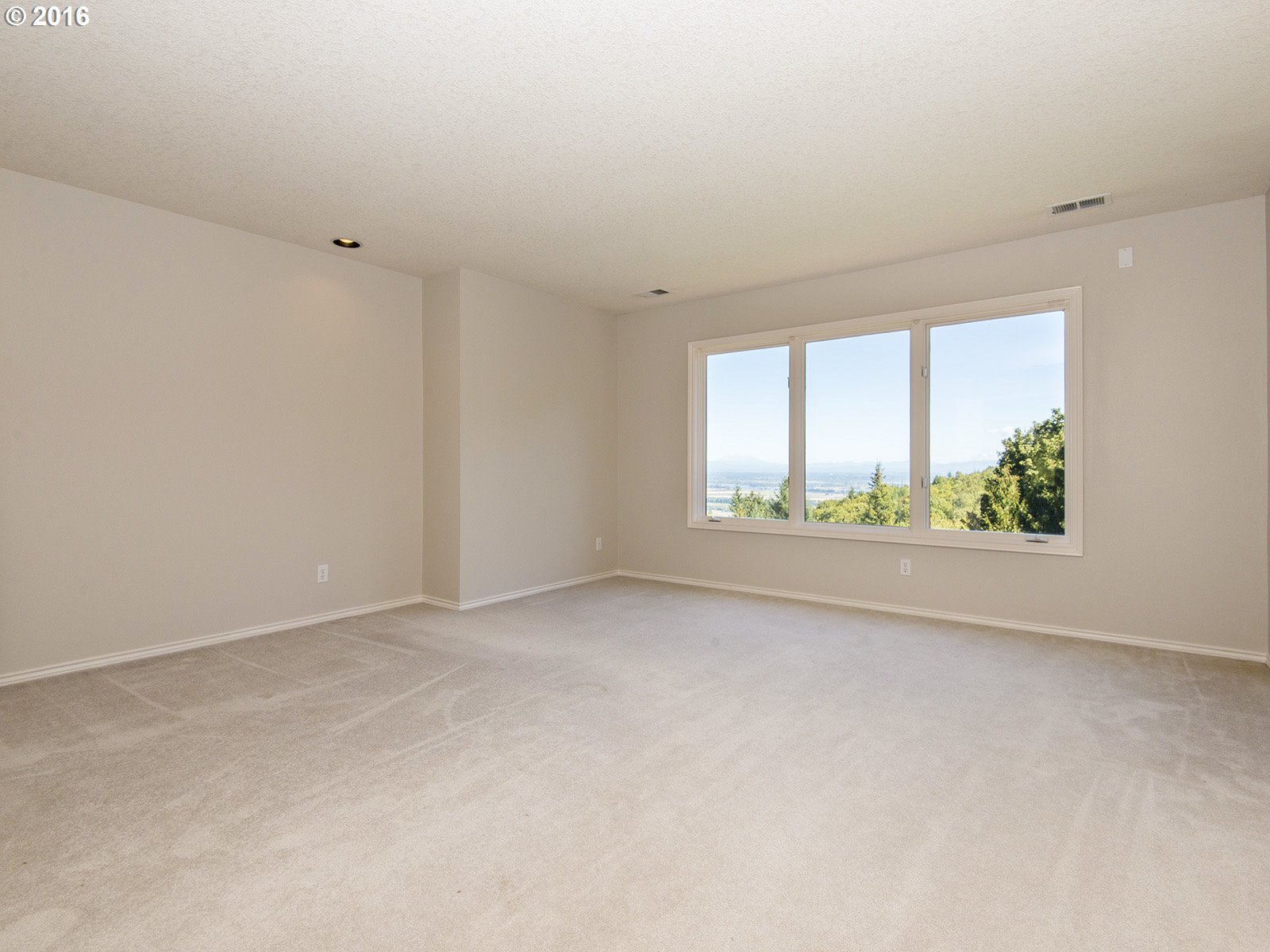 14000 Northwest McNamee Road Portland, OR 97231 - Photo 10 of 32