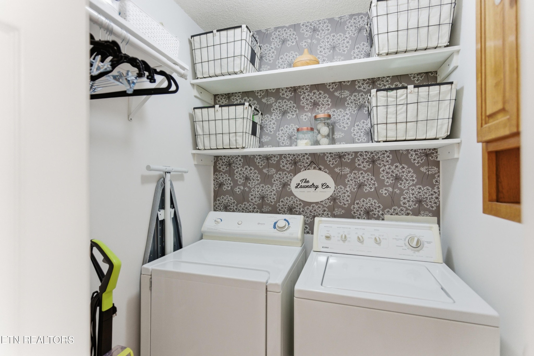 8009 Chambord Way Powell, TN 37849 - Photo 27 of 32 a utility room with dryer and washer