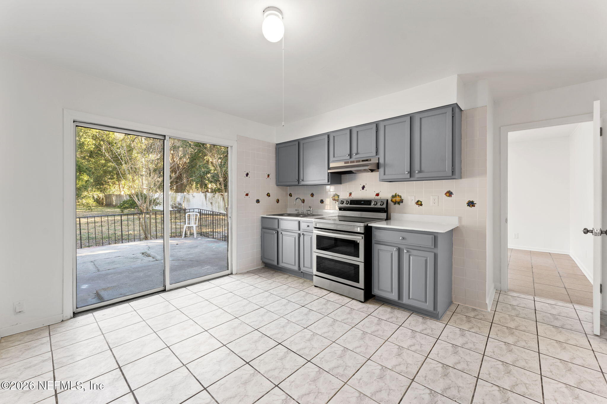 4721 Bedford Road Jacksonville, FL 32207 - Photo 14 of 30 15-web-or-mls-DSC01834