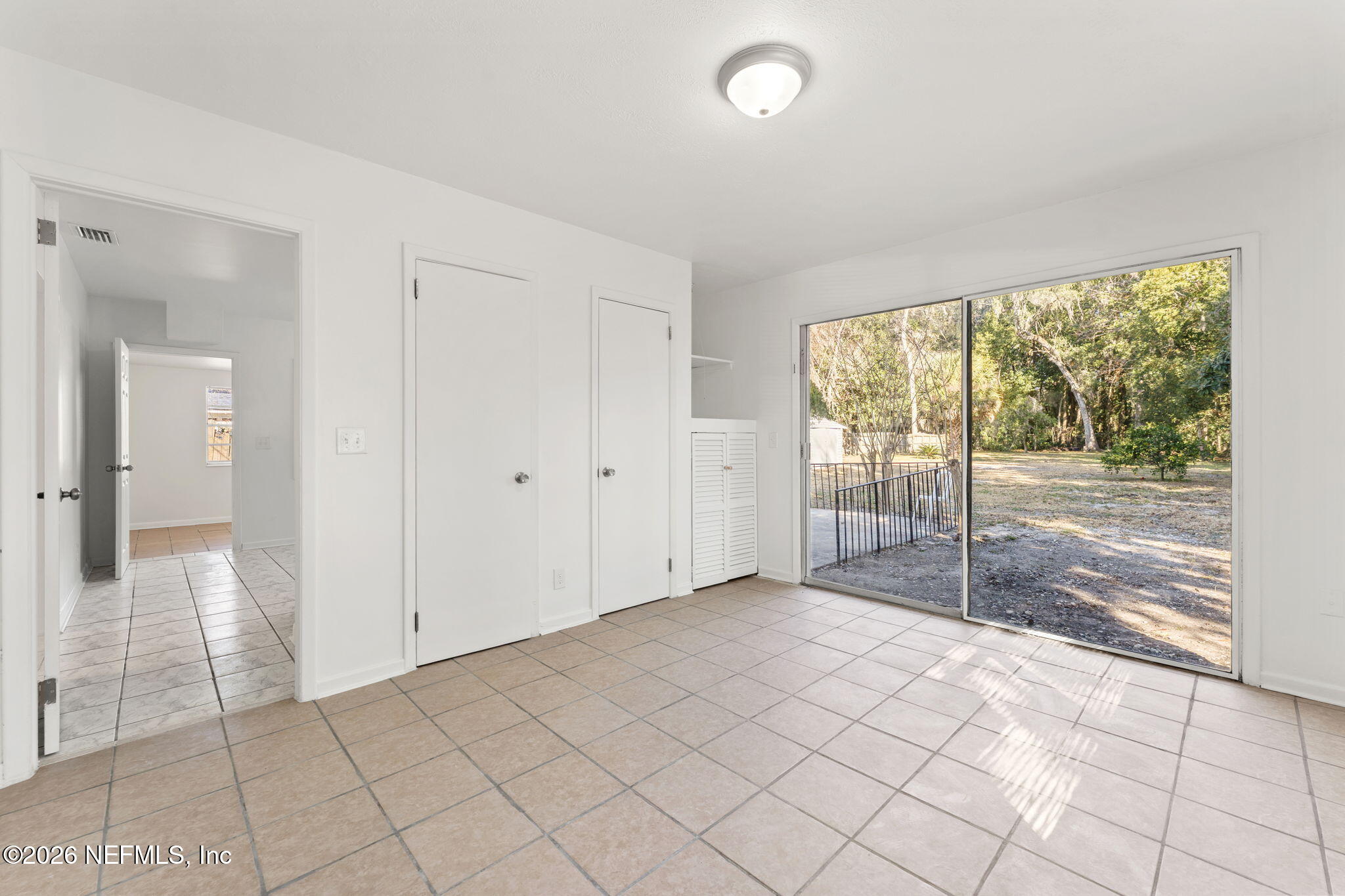 4721 Bedford Road Jacksonville, FL 32207 - Photo 16 of 30 17-web-or-mls-DSC01864