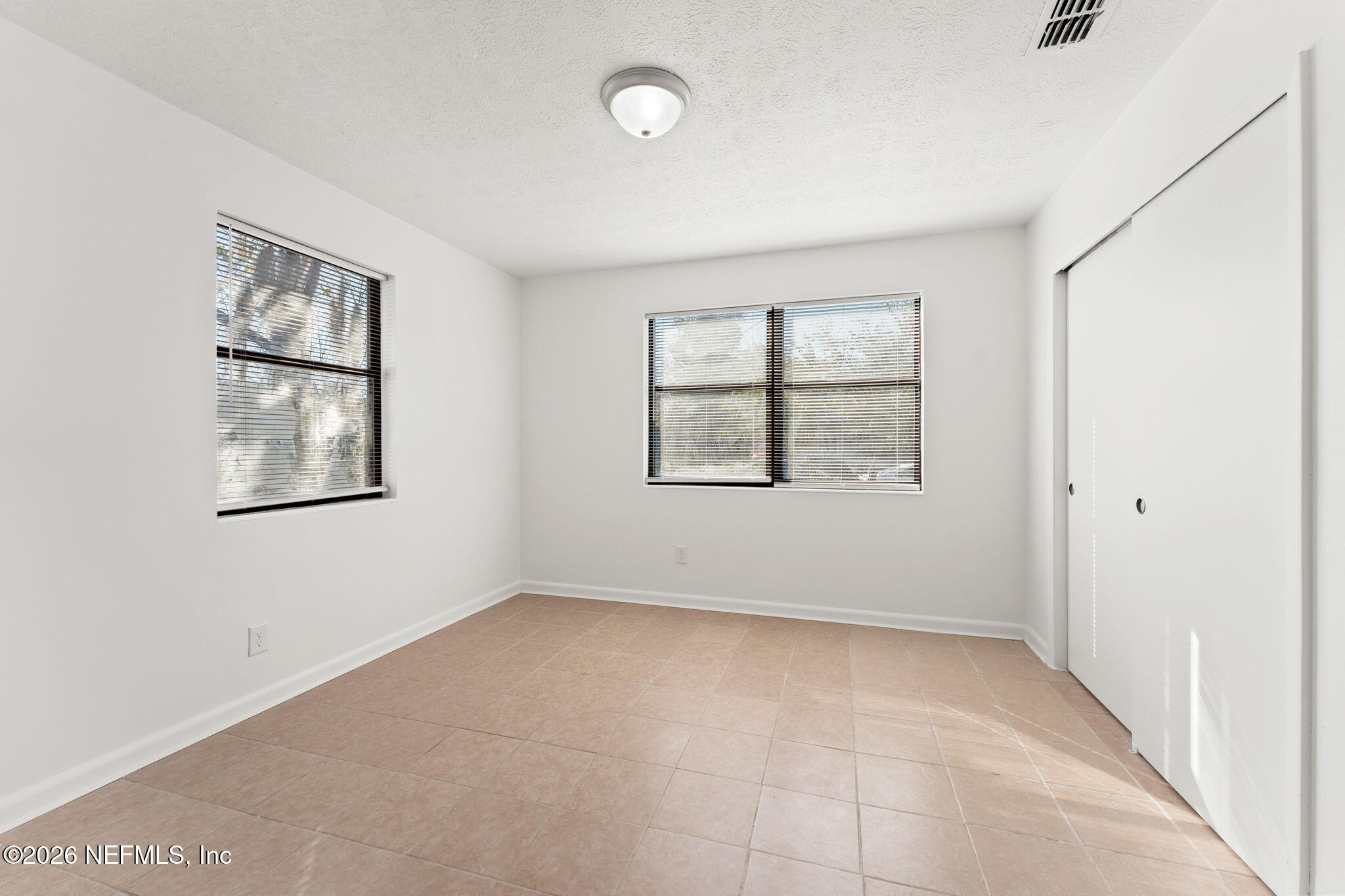 4721 Bedford Road Jacksonville, FL 32207 - Photo 23 of 30 24-web-or-mls-DSC01900