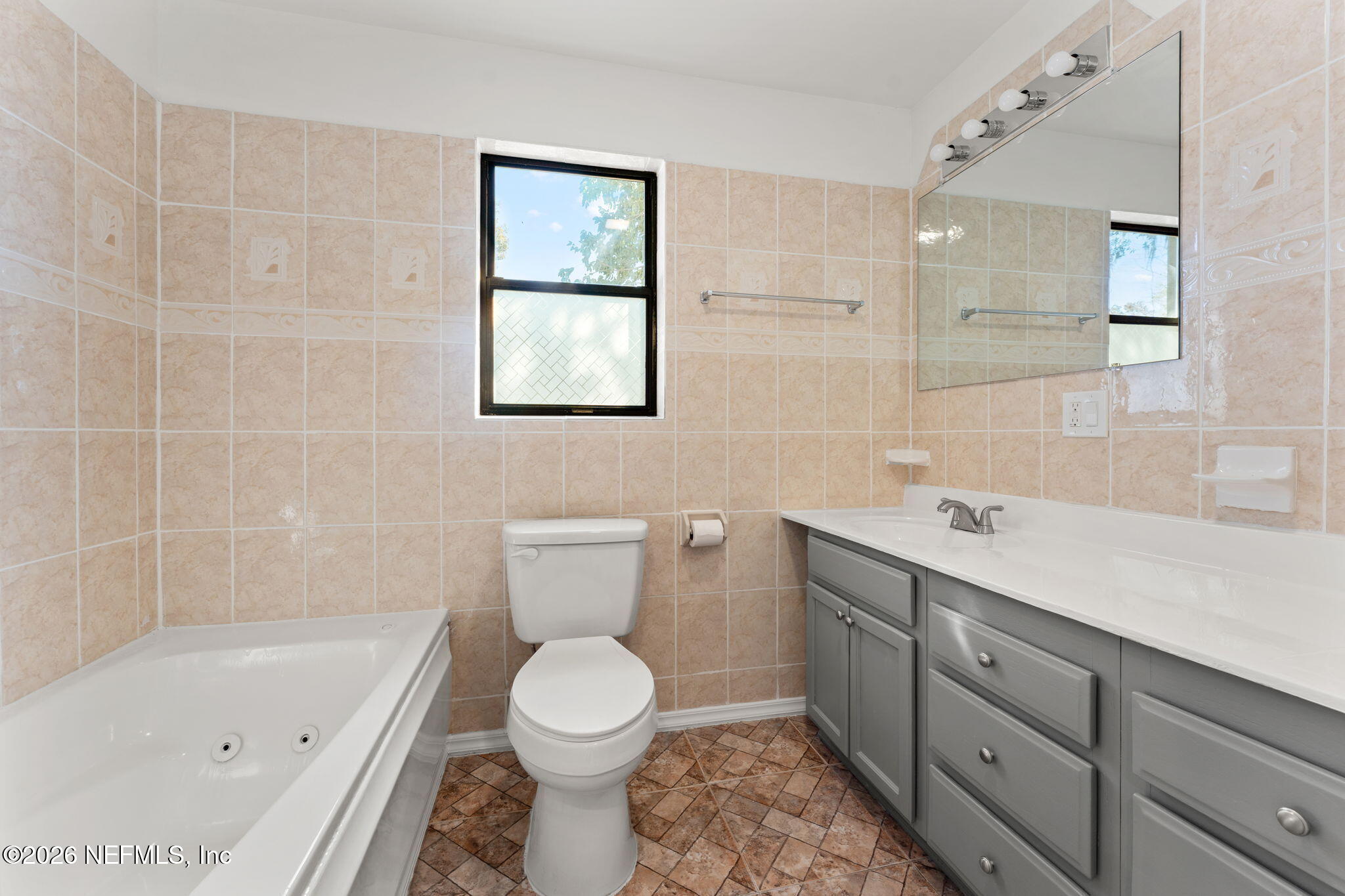 4721 Bedford Road Jacksonville, FL 32207 - Photo 24 of 30 25-web-or-mls-DSC01906