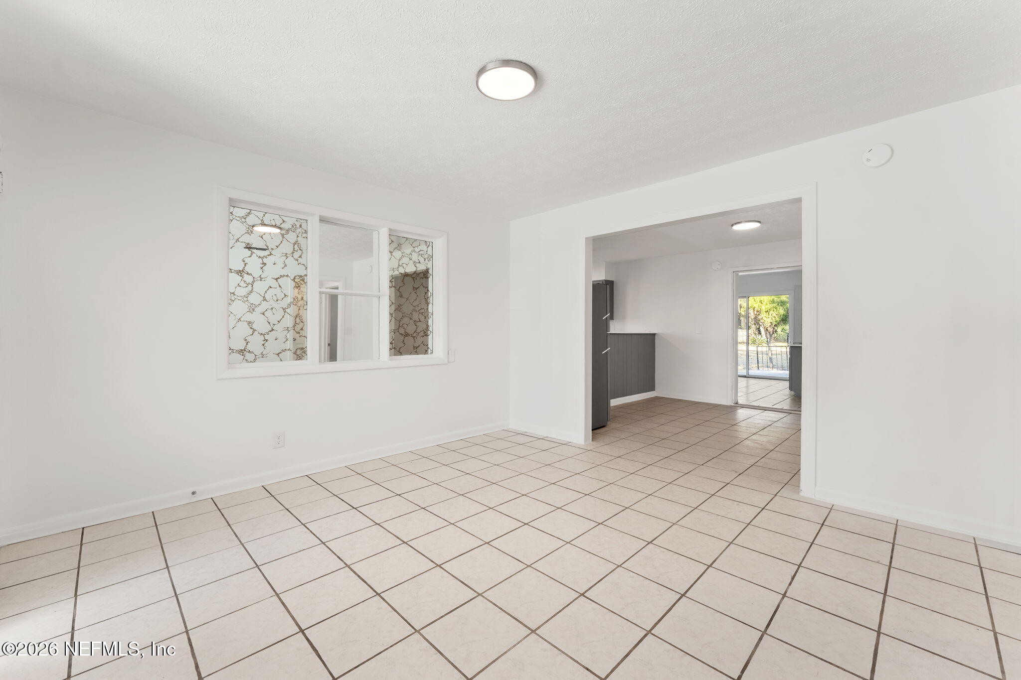 4721 Bedford Road Jacksonville, FL 32207 - Photo 6 of 30 7-web-or-mls-DSC01882