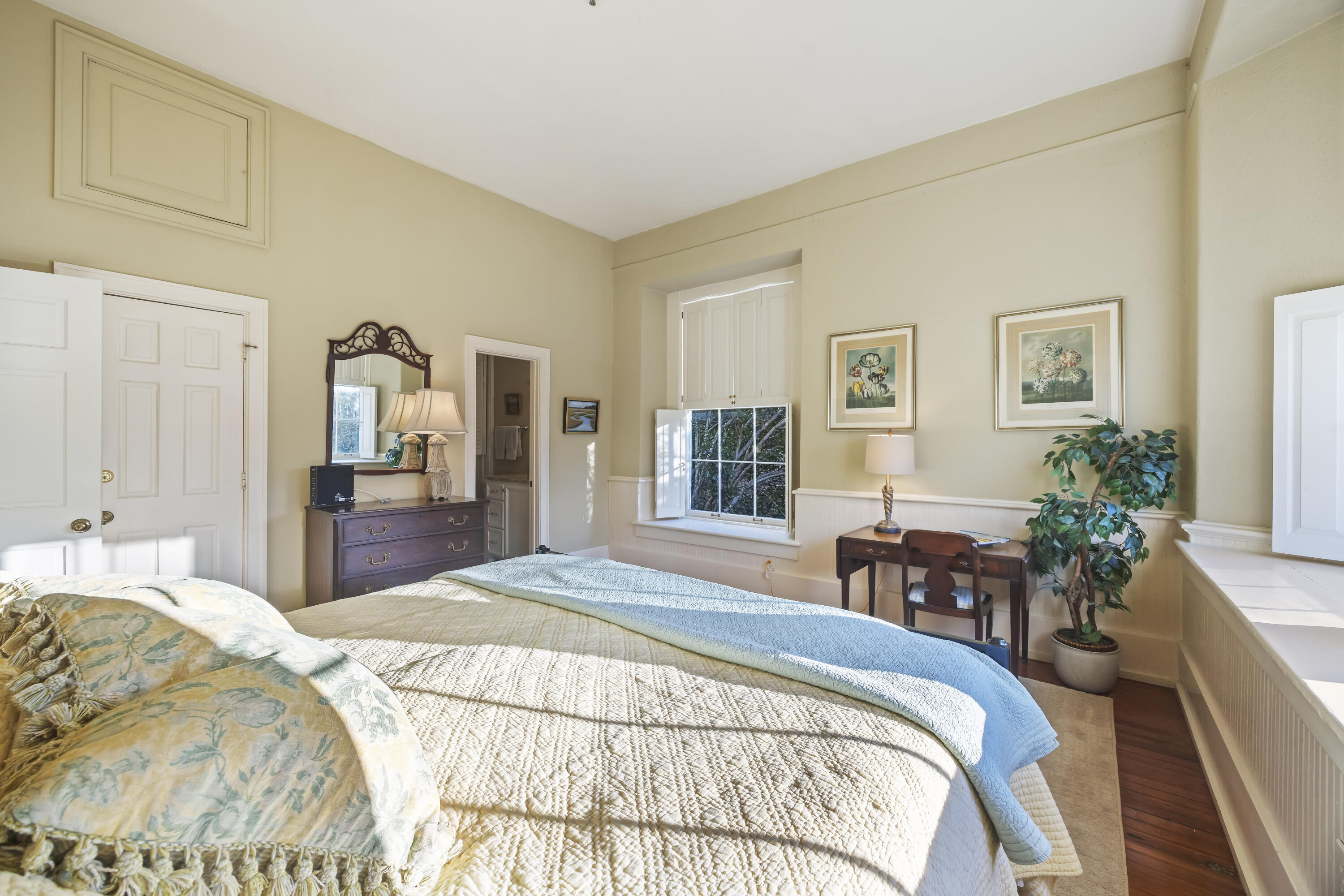 67 Legare Street, Unit 201 Charleston, SC 29401 - Photo 11 of 24 243A9268