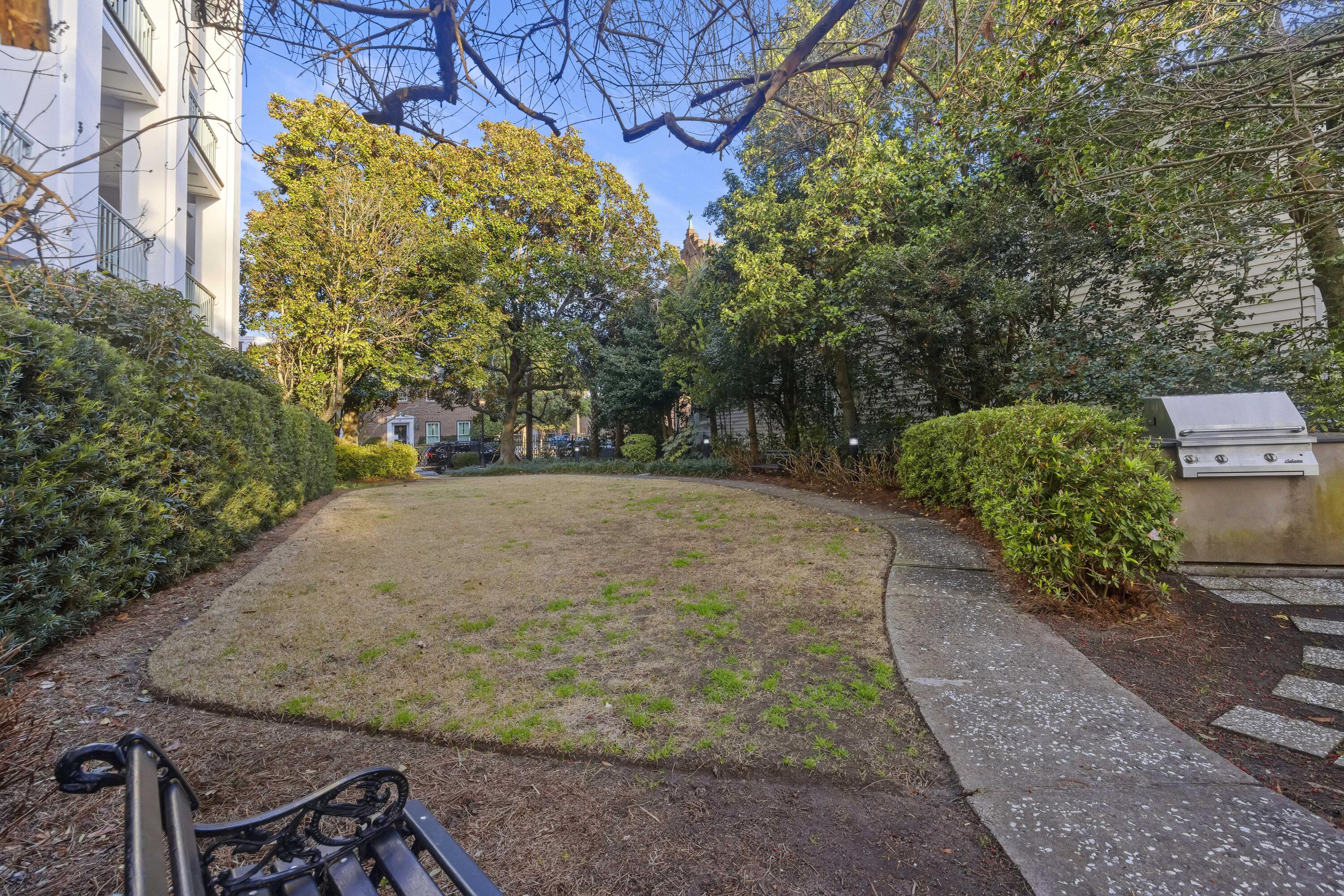 67 Legare Street, Unit 201 Charleston, SC 29401 - Photo 27 of 31 243A7159