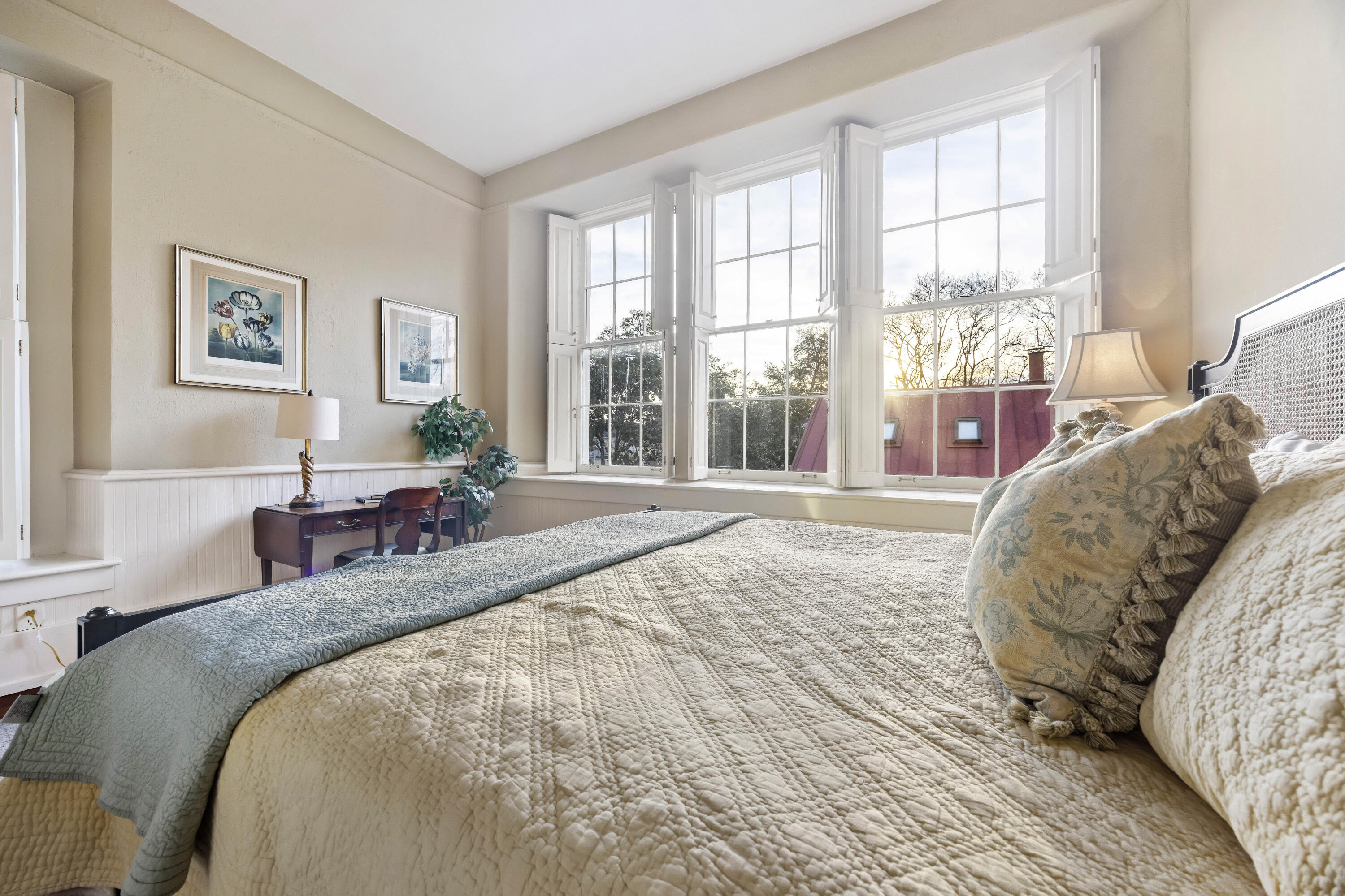 67 Legare Street, Unit 201 Charleston, SC 29401 - Photo 10 of 31 243A7197