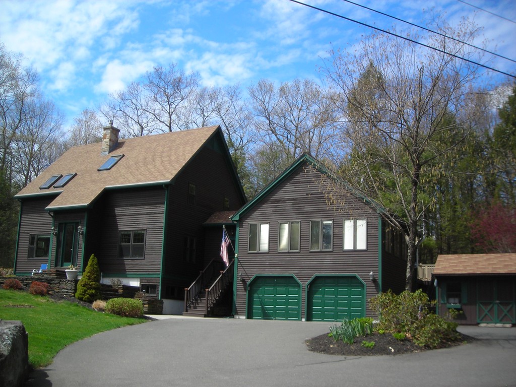 102 Fomer Road Southampton, MA 01073 - Photo 7 of 22