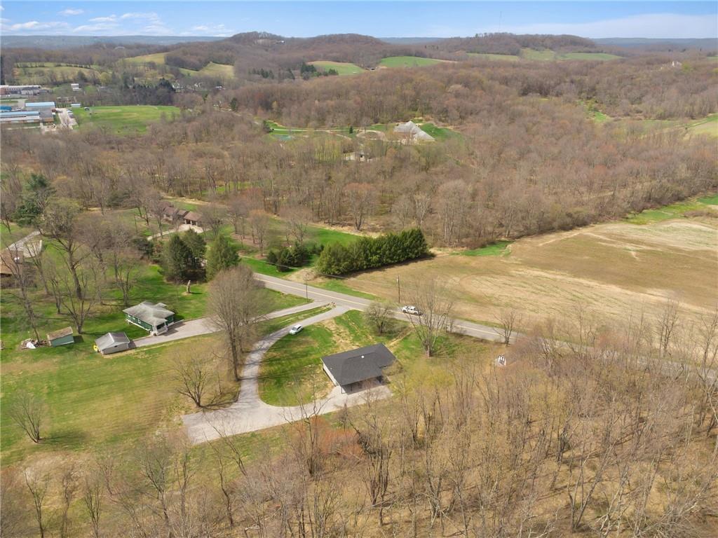 138 Ford City Road Freeport, PA 16229 - Photo 2 of 34