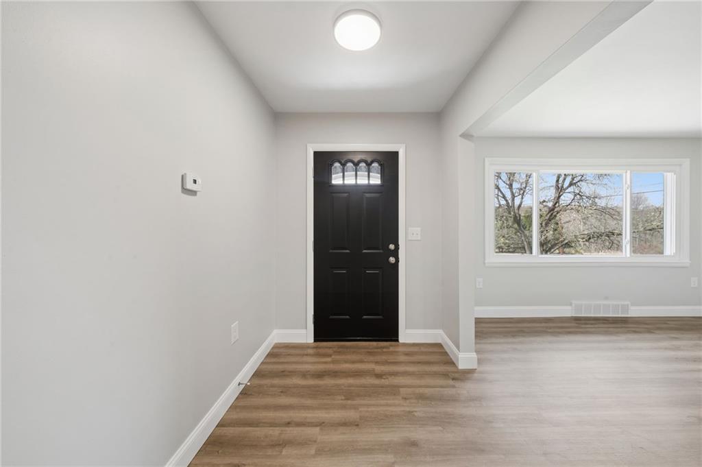 138 Ford City Road Freeport, PA 16229 - Photo 3 of 34