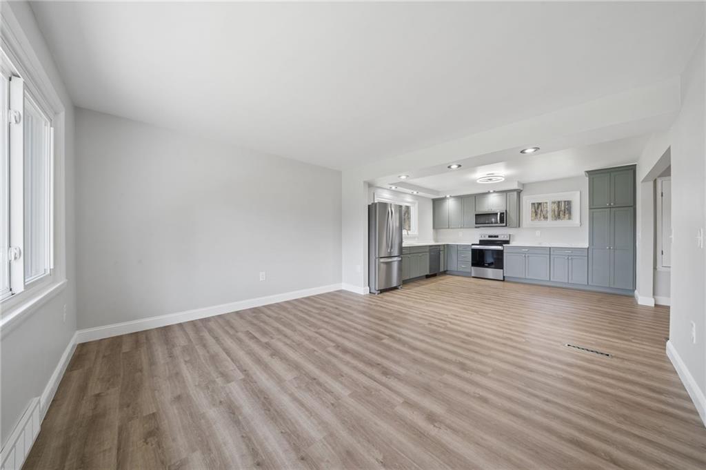 138 Ford City Road Freeport, PA 16229 - Photo 5 of 34