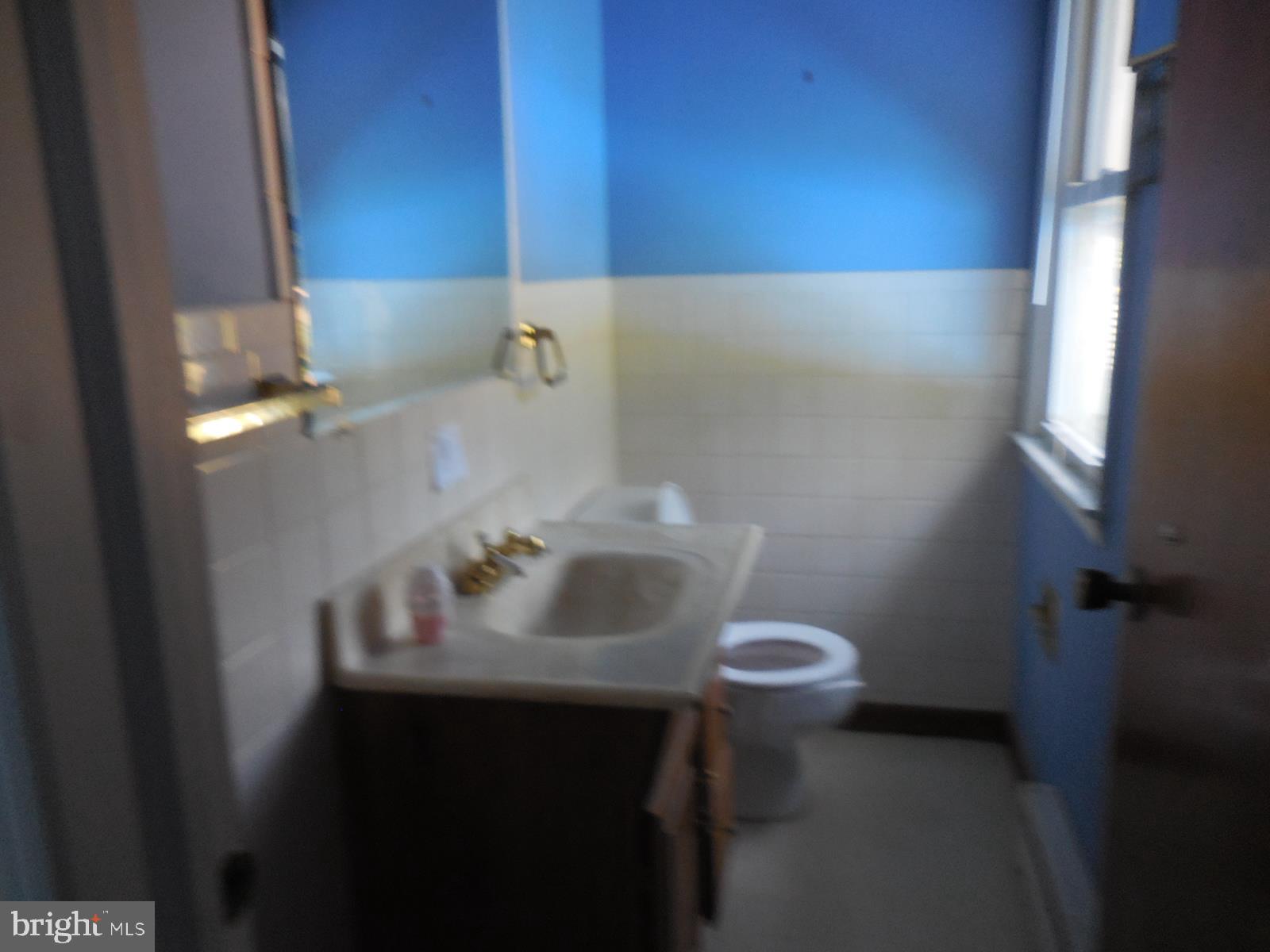 311 Millard Road Elverson, PA 19520 - Photo 11 of 20 Half bath/MBR