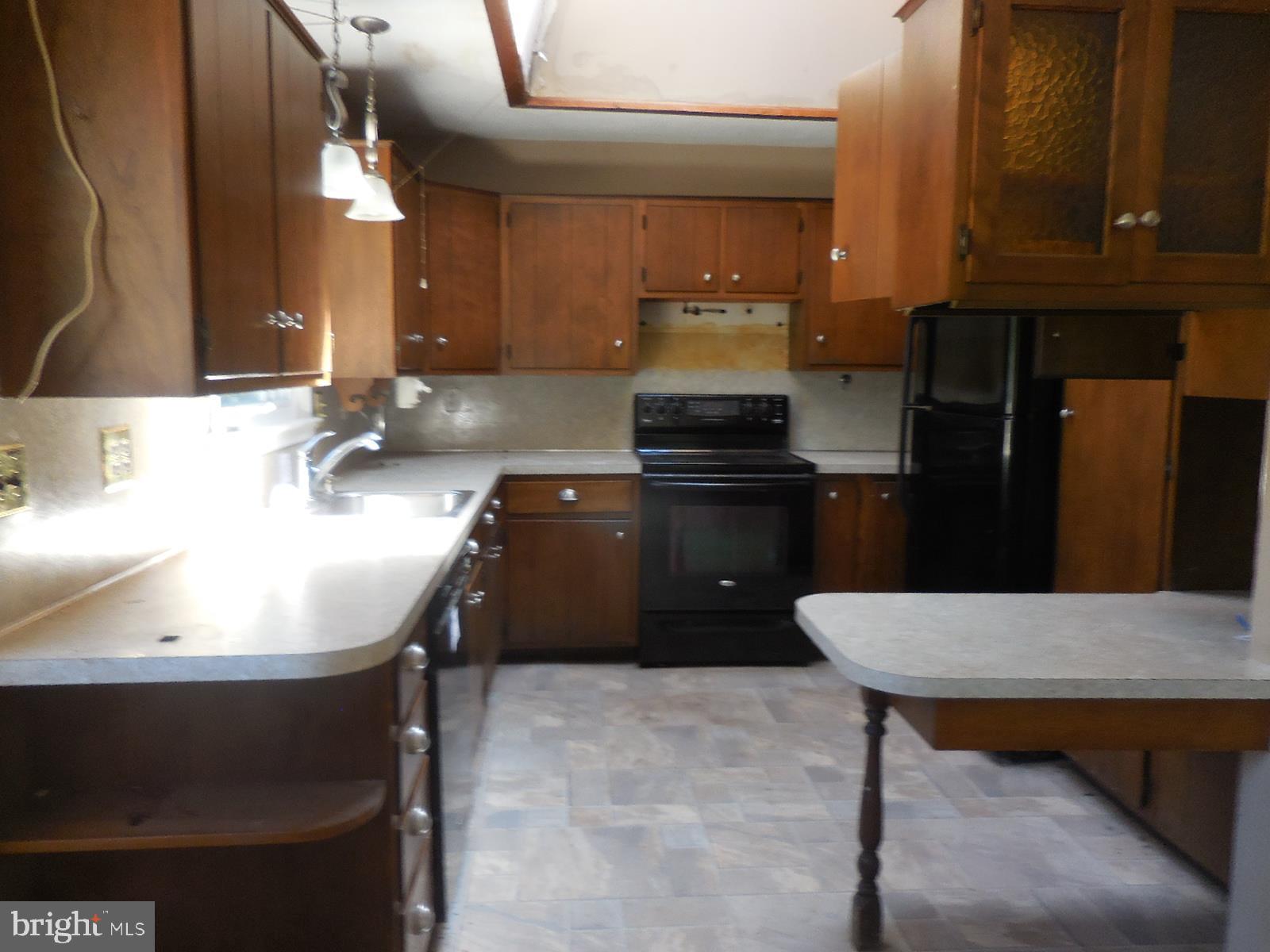 311 Millard Road Elverson, PA 19520 - Photo 9 of 20 Kitchen