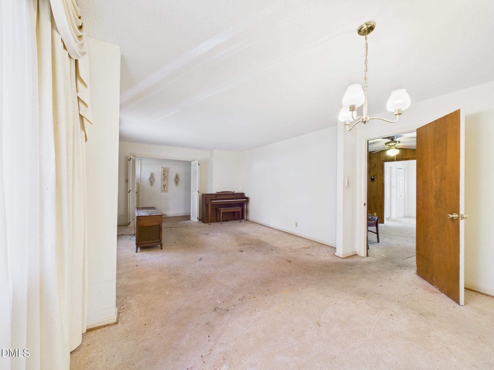 1012 Akron Avenue Durham, NC 27713 - Photo 9 of 43 Living room