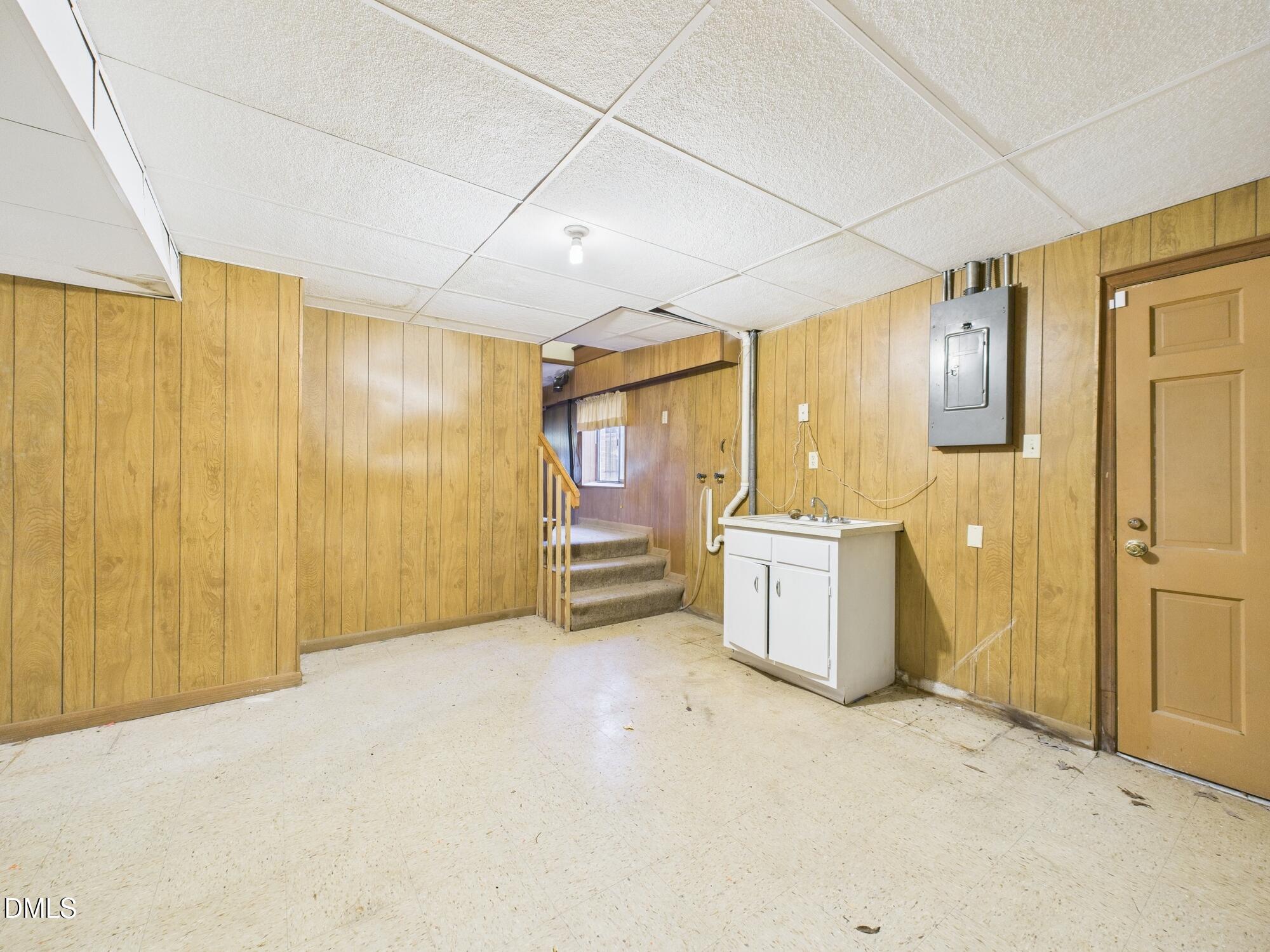 1012 Akron Avenue Durham, NC 27713 - Photo 25 of 43 Basement Kitchen/dining area