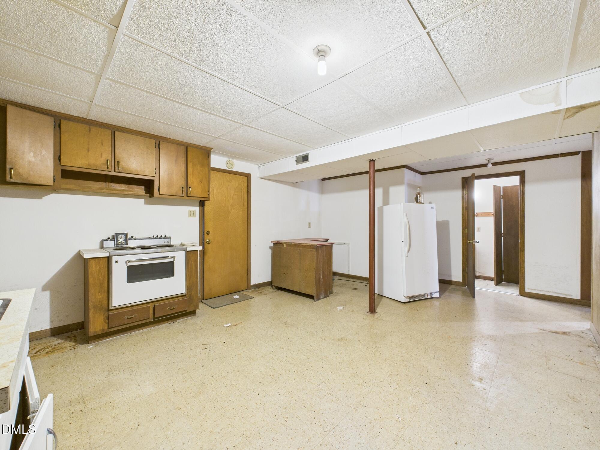 1012 Akron Avenue Durham, NC 27713 - Photo 26 of 43 Basement Kitchen/dining area