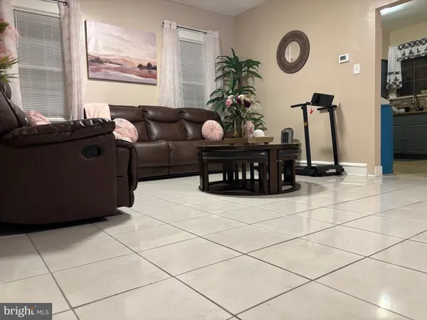 $275,000 | 3430 Fairfax Drive, Camden, NJ 08105