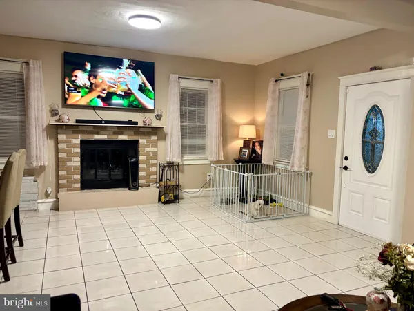 $275,000 | 3430 Fairfax Drive, Camden, NJ 08105