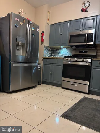 $275,000 | 3430 Fairfax Drive, Camden, NJ 08105